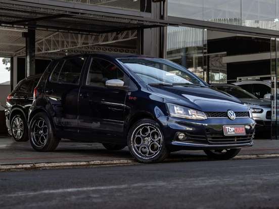 VOLKSWAGEN-FOX-1.6 MI ROCK IN RIO 8V FLEX 4P MANUAL VOLKSWAGEN-FOX-2015