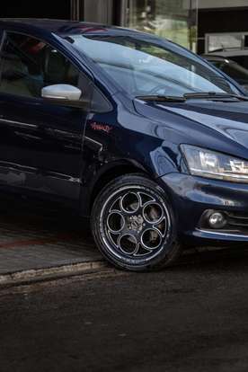 VOLKSWAGEN-FOX-2015