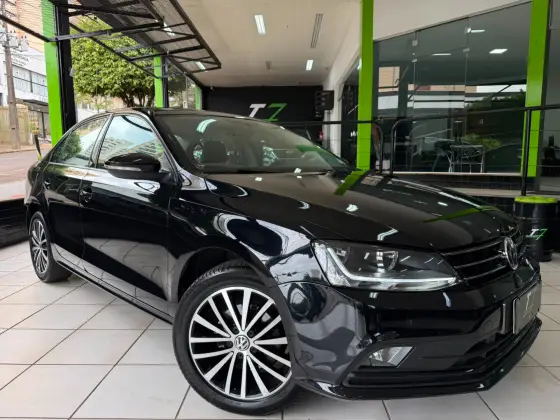 VOLKSWAGEN JETTA 1.4 16V TSI COMFORTLINE GASOLINA 4P TIPTRONIC VOLKSWAGEN JETTA 1.4 16V TSI COMFORTLINE GASOLINA 4P TIPTRONIC