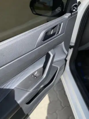 VOLKSWAGEN-POLO-2024