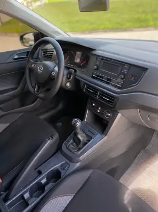 VOLKSWAGEN-POLO-2024