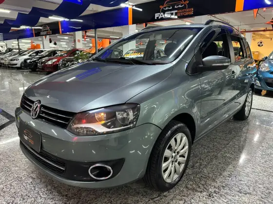VOLKSWAGEN SPACEFOX 1.6 MI TREND 8V FLEX 4P AUTOMATIZADO VOLKSWAGEN SPACEFOX 1.6 MI TREND 8V FLEX 4P AUTOMATIZADO