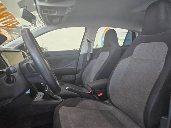 /en/city/cate-car-used-car/volkswagen-virtus-2025-1-0-170-tsi-automatic-48412380910126080/-7