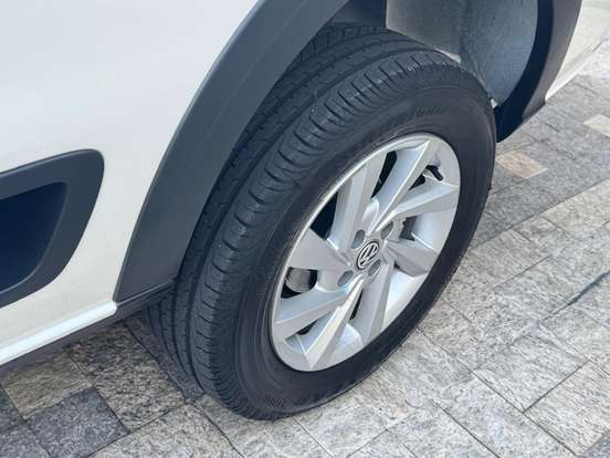 VOLKSWAGEN-SAVEIRO-1.6 MSI TRENDLINE CS 8V FLEX 2P MANUAL VOLKSWAGEN-SAVEIRO-2021