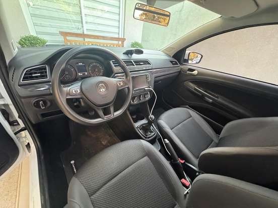 VOLKSWAGEN-SAVEIRO-2021