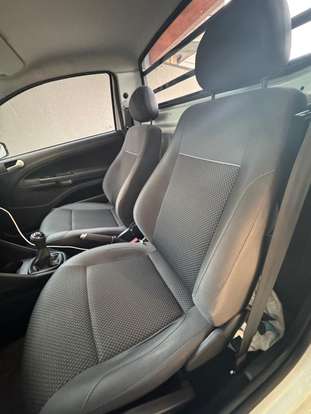 VOLKSWAGEN-SAVEIRO-2021