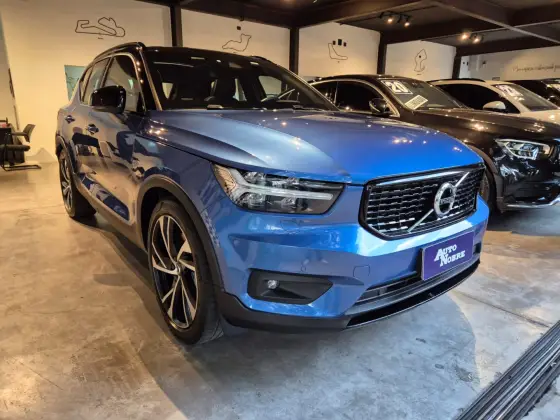 VOLVO XC40 1.5 T5 RECHARGE R-DESIGN GEARTRONIC VOLVO XC40 1.5 T5 RECHARGE R-DESIGN GEARTRONIC