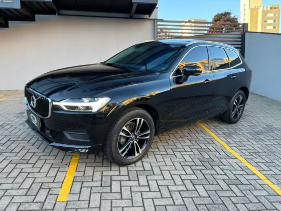 VOLVO XC60 2.0 T5 GASOLINA MOMENTUM AWD GEARTRONIC
