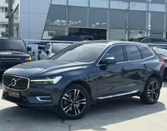 VOLVO XC60 2.0 T8 HYBRID MOMENTUM AWD GEARTRONIC VOLVO XC60 2.0 T8 HYBRID MOMENTUM AWD GEARTRONIC