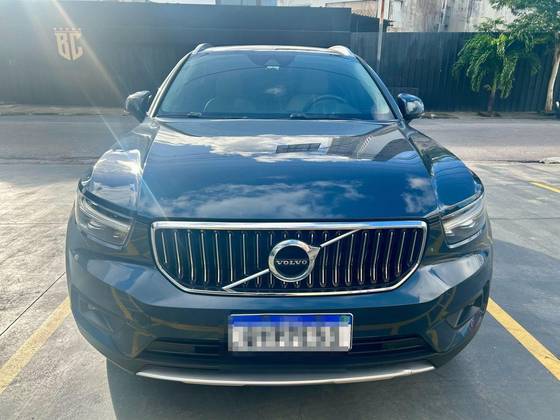 VOLVO XC40 2.0 T4 GASOLINA MOMENTUM GEARTRONIC