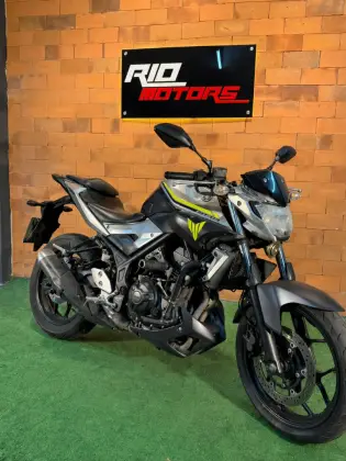 YAMAHA MT-03 YAMAHA MT-03