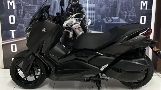 YAMAHA XMAX 300 CONNECTED ABS 