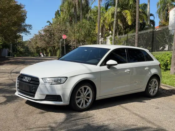 AUDI A3 1.4 TFSI SPORTBACK AMBIENTE 16V GASOLINA 4P S-TRONIC