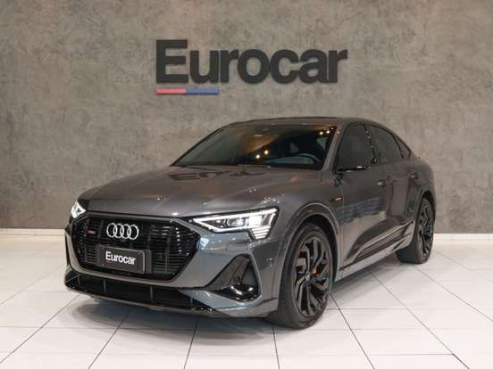 AUDI-E-TRON-2021