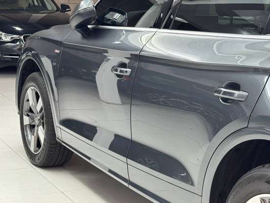AUDI-Q5-2020