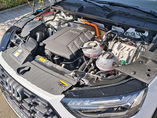 AUDI-Q5-2023