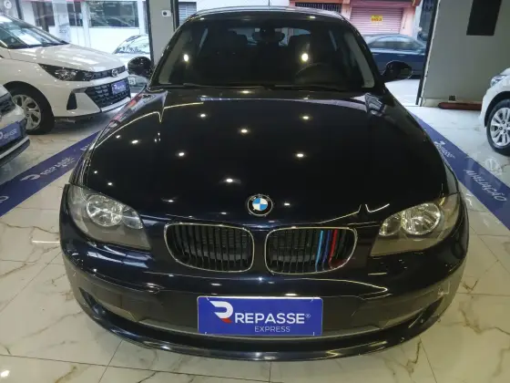 BMW 118i 2.0 TOP HATCH 16V GASOLINA 4P AUTOMÁTICO BMW 118i 2.0 TOP HATCH 16V GASOLINA 4P AUTOMÁTICO