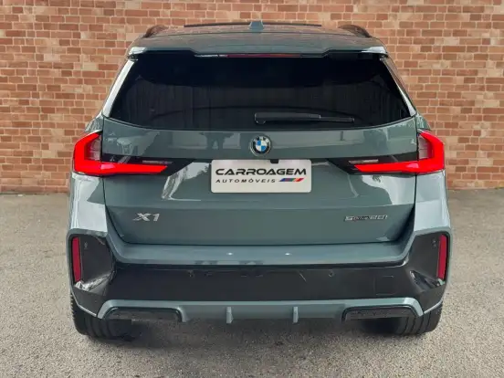 BMW-X1-2022