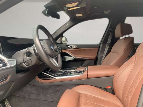 BMW-X7-4.4 V8 GASOLINA M60i STEPTRONIC BMW-X7-2023