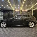BMW 130i 3.0 SPORT HATCH 24V GASOLINA 4P AUTOMÁTICO BMW 130i 3.0 SPORT HATCH 24V GASOLINA 4P AUTOMÁTICO