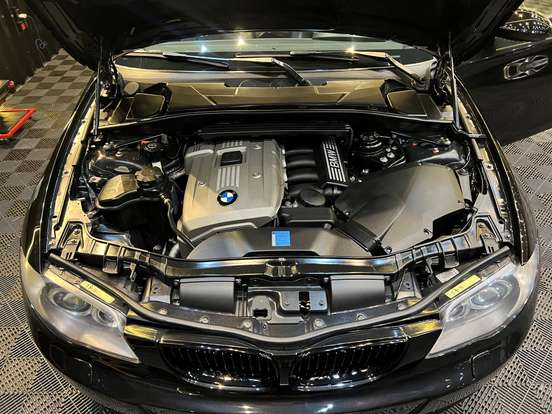 BMW-130i-3.0 SPORT HATCH 24V GASOLINA 4P AUTOMÁTICO BMW-130i-2006