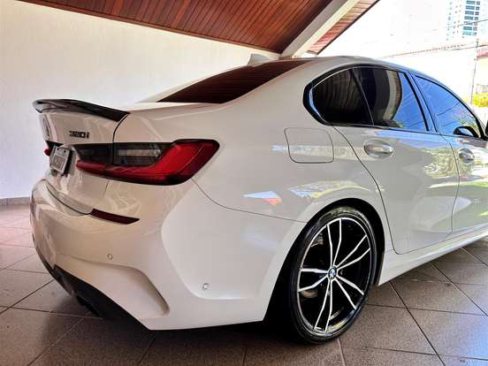 BMW-320i-2.0 16V TURBO GASOLINA M SPORT AUTOMÁTICO BMW-320i-2020