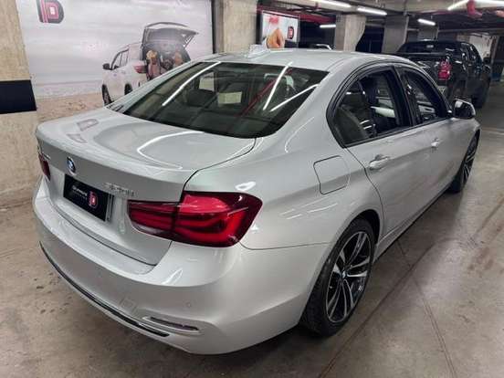 BMW-320i-2.0 SPORT 16V TURBO ACTIVE FLEX 4P AUTOMÁTICO BMW-320i-2018