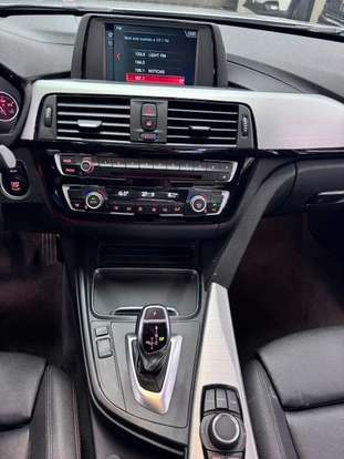 BMW-320i-2018