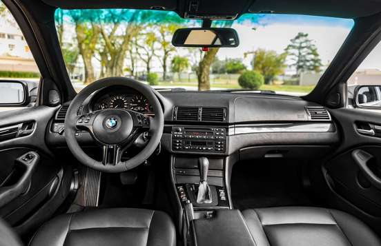 BMW-325i-2001