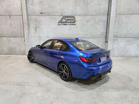 BMW-330e-2021