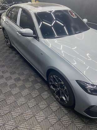 BMW-330e-2025