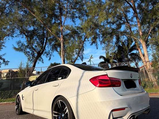 BMW-M3-3.0 I6 GASOLINA SEDAN AUTOMÁTICO BMW-M3-2016