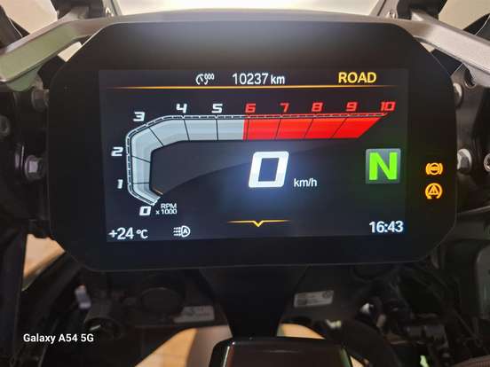 BMW-R 1250 GS TRIPLE BLACK BMW-R 1250 GS TRIPLE BLACK-2024