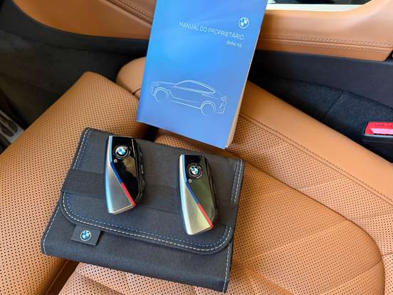BMW-X6-3.0 TWINPOWER GASOLINA XDRIVE40I M SPORT AUTOMÁTICO BMW-X6-2023