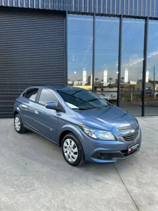 CHEVROLET ONIX 1.4 MPFI LT 8V FLEX 4P MANUAL CHEVROLET ONIX 1.4 MPFI LT 8V FLEX 4P MANUAL