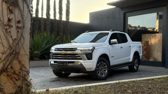 CHEVROLET S10 2.8 16V TURBO DIESEL HIGH COUNTRY CD 4X4 AUTOMÁTICO CHEVROLET S10 2.8 16V TURBO DIESEL HIGH COUNTRY CD 4X4 AUTOMÁTICO