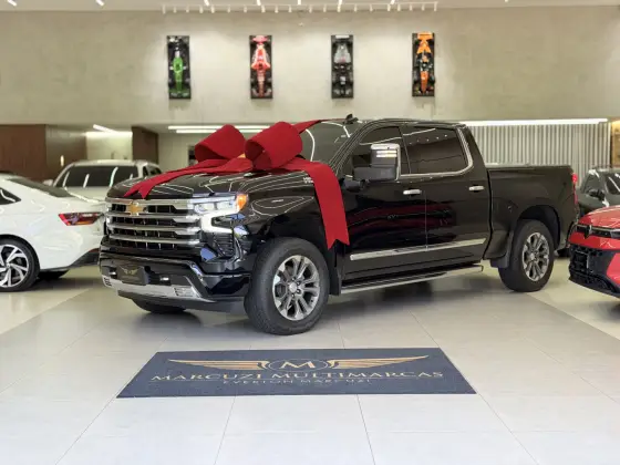 CHEVROLET SILVERADO 5.3 V8 GASOLINA 1500 HIGH COUNTRY 4X4 AUTOMÁTICO