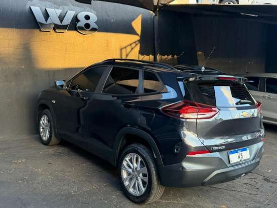 CHEVROLET-TRACKER-2023