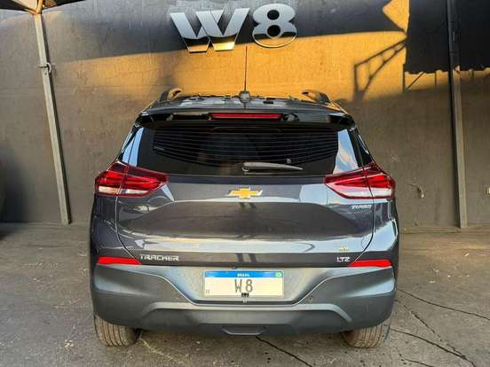 CHEVROLET-TRACKER-2023