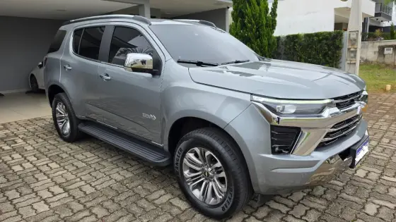 CHEVROLET TRAILBLAZER 2.8 16V TURBO DIESEL HIGH COUNTRY 7L 4X4 AUTOMÁTICO CHEVROLET TRAILBLAZER 2.8 16V TURBO DIESEL HIGH COUNTRY 7L 4X4 AUTOMÁTICO