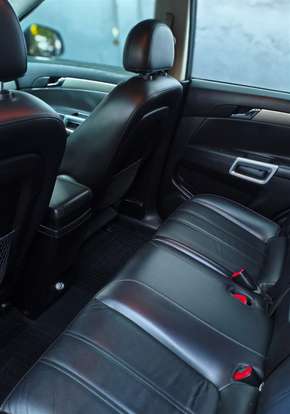 CHEVROLET-CAPTIVA-2010