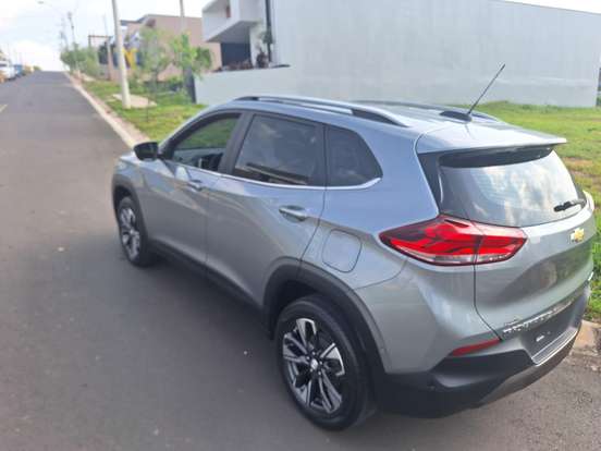 CHEVROLET-TRACKER-2023