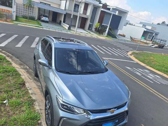 CHEVROLET-TRACKER-2023