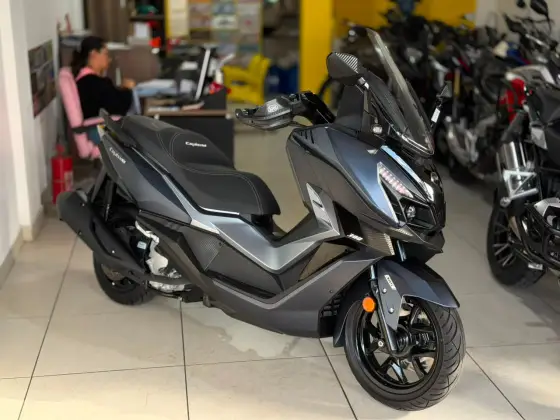 DAFRA CRUISYM 300 DAFRA CRUISYM 300