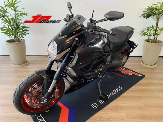 DUCATI-DIAVEL CROMO DUCATI-DIAVEL CROMO-2013