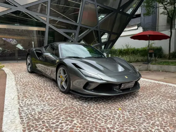FERRARI F8 TRIBUTO 3.9 V8 TURBO GASOLINA F1-DCT FERRARI F8 TRIBUTO 3.9 V8 TURBO GASOLINA F1-DCT