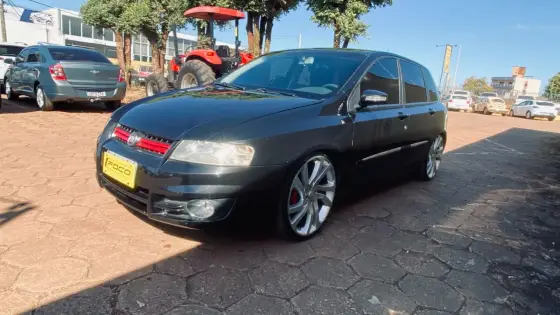 FIAT STILO 1.8 MPI 8V FLEX 4P MANUAL
