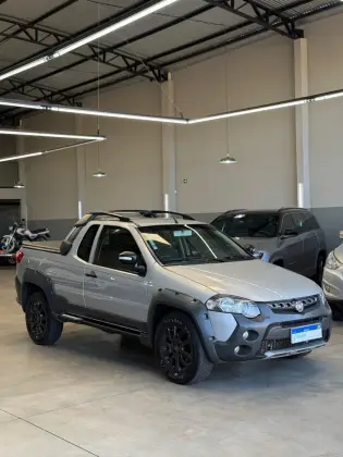 FIAT STRADA 1.8 MPI ADVENTURE CE 16V FLEX 2P MANUAL FIAT STRADA 1.8 MPI ADVENTURE CE 16V FLEX 2P MANUAL