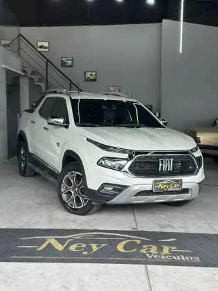 FIAT TORO 2.0 16V TURBO DIESEL RANCH 4WD AT9 FIAT TORO 2.0 16V TURBO DIESEL RANCH 4WD AT9