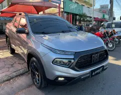 FIAT TORO 2.0 16V TURBO DIESEL ULTRA 4WD AT9 FIAT TORO 2.0 16V TURBO DIESEL ULTRA 4WD AT9